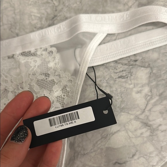 NWT LOUNGE White Lace Thong - Small - Picture 3 of 7